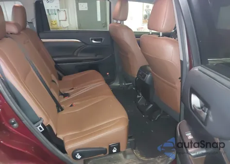 2017 Toyota Highlander Limited z USA, uszkodzony, nr VIN 5TDDZRFHXHS385181